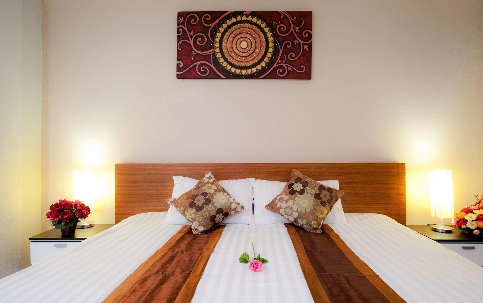 Rama Kata Beach Hotel Екстер'єр фото