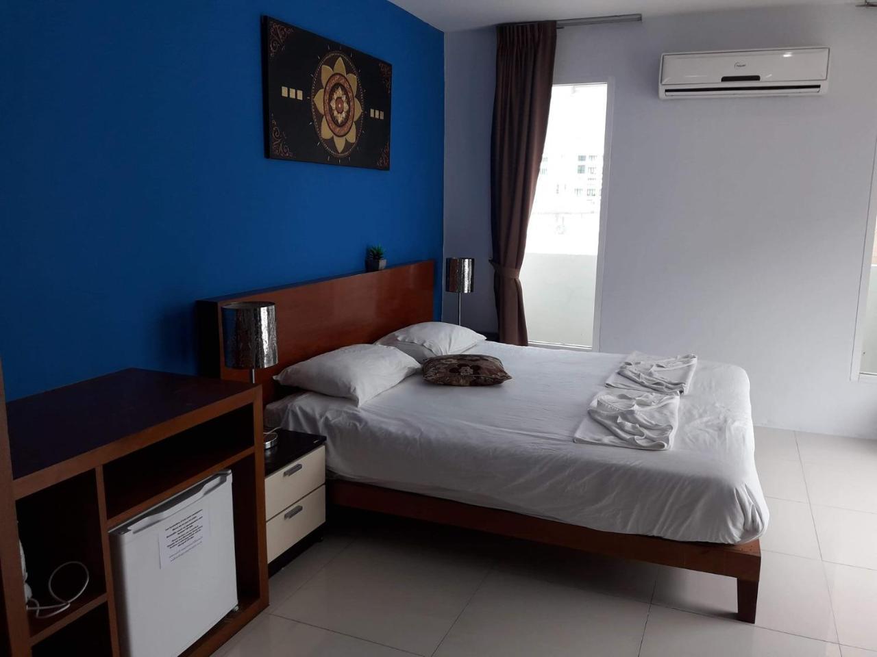 Rama Kata Beach Hotel Екстер'єр фото
