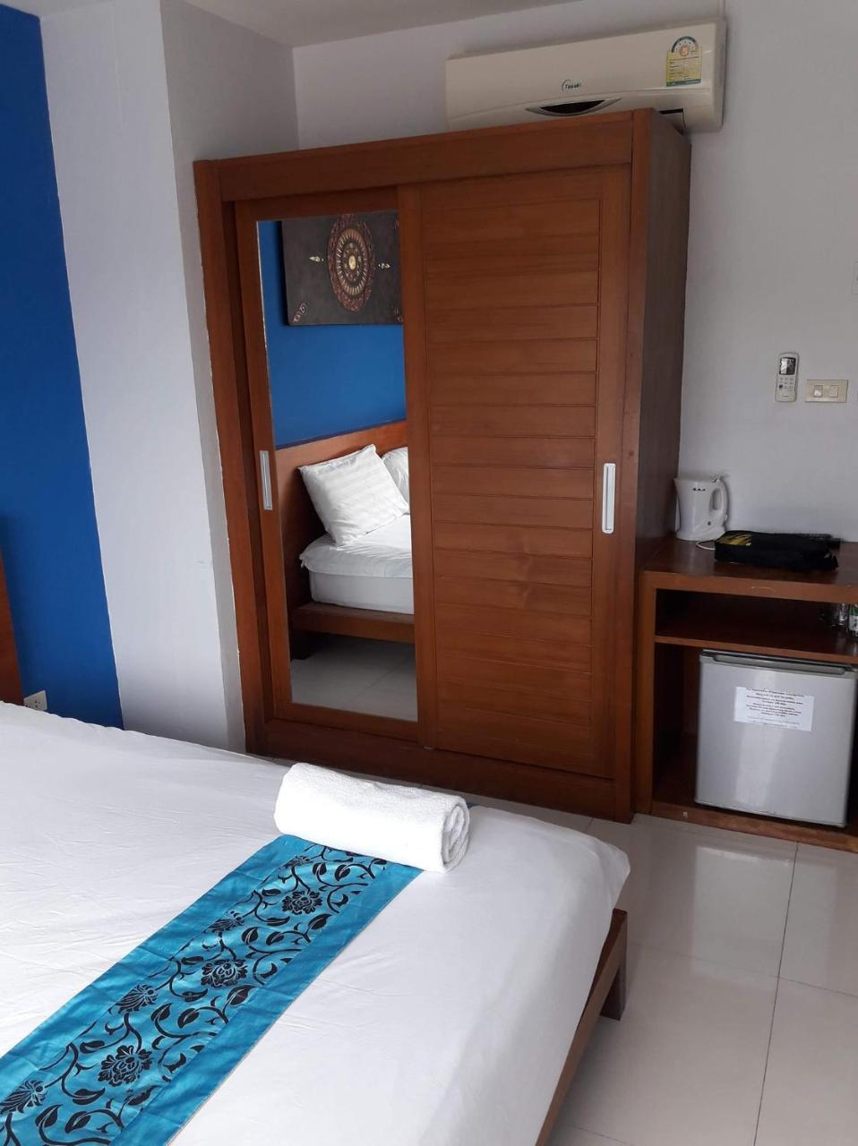 Rama Kata Beach Hotel Екстер'єр фото